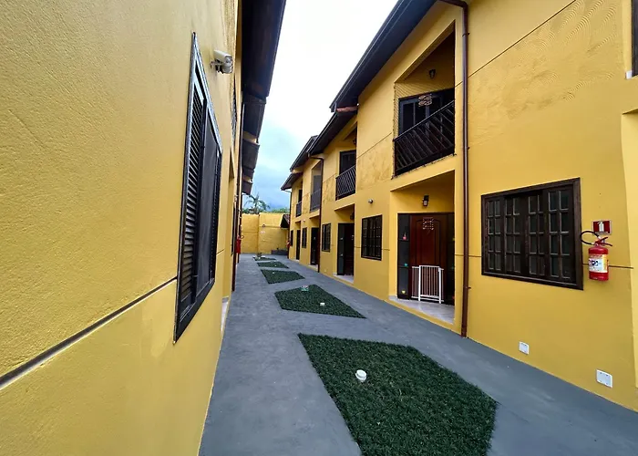 A 500 m Praia Maranduba, casa 2 quartos em Condomínio
